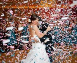 Салюты для свадьбы в Алматы: хлопушки, батареи, цветной дым