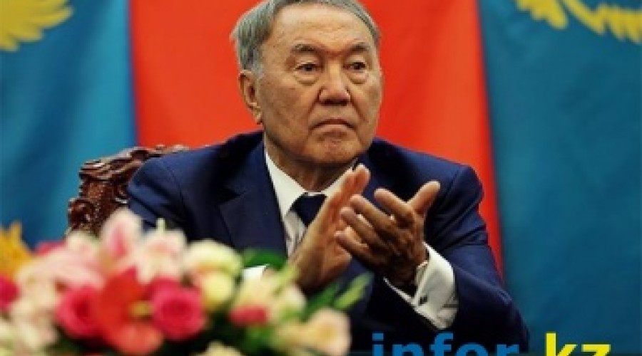 Назарбаев запретил отвечать на казахском, если спрашивают на русском языке