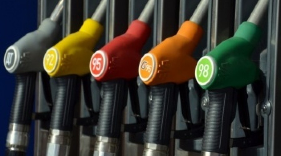 Дешевый бензин из России может остановить работу казахстанских НПЗ.