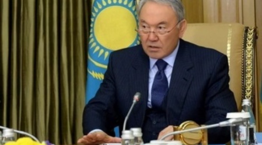 Назарбаев: свободное плавание тенге введено по просьбе бизнеса