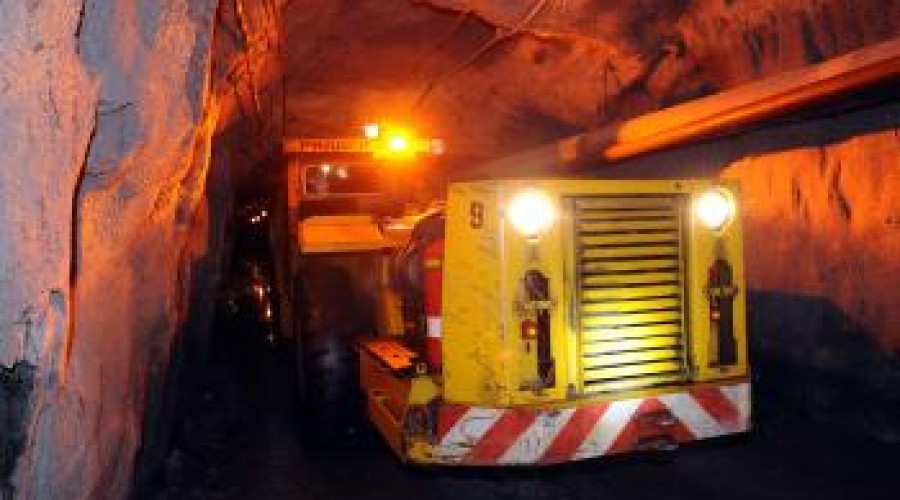 В ВКО на Тишинском руднике рабочий оказался погребен под горной массой