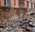 Снятие гранитного камня с фасада историко-краеведческого музея возмутило риддерцев