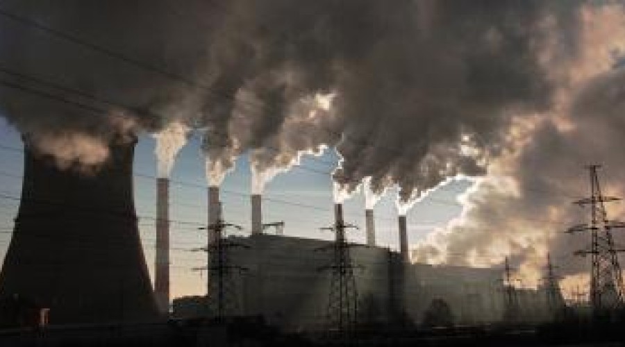 В Усть-Каменогорске бурно обсуждают слухи о массовом отравлении диоксидом серы