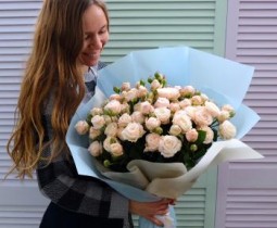 Заказываем цветы в Алматы