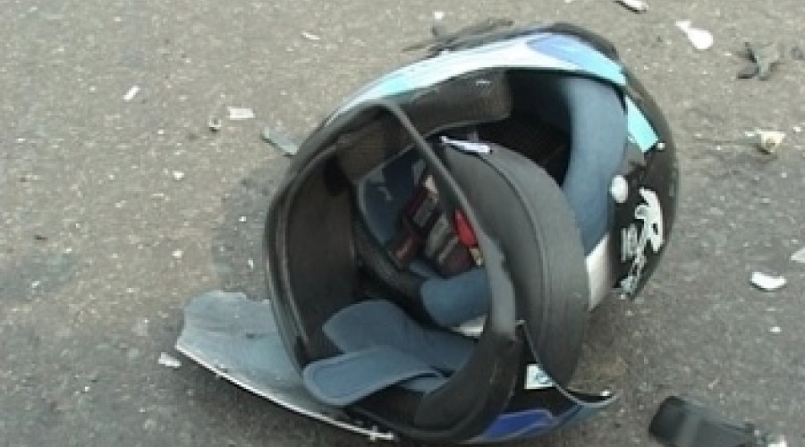В Риддере двое нетрезвых парней серьезно пострадали в результате падения мотоцикла