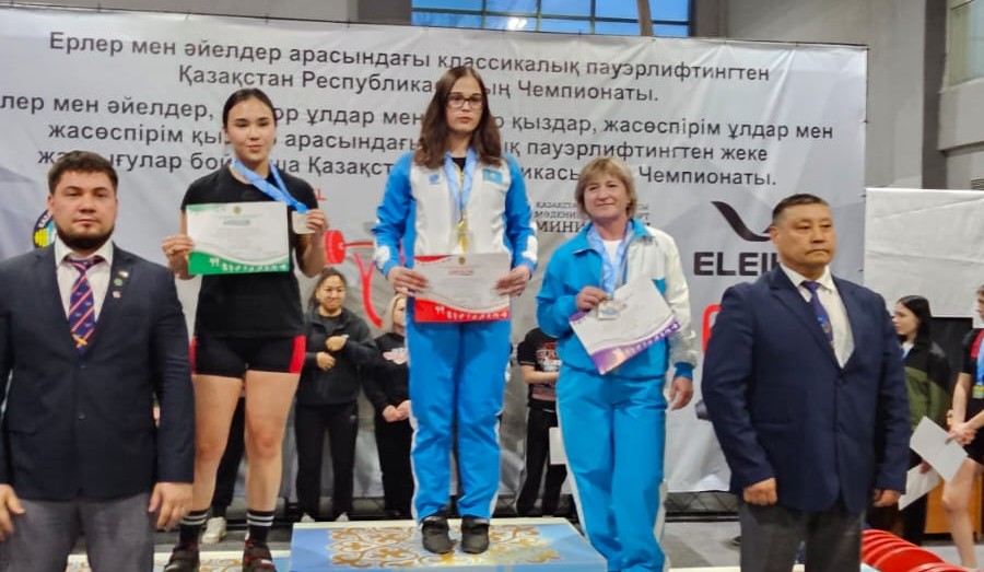 Машинист «Казцинка» стала призером Чемпионата РК по пауэрлифтингу