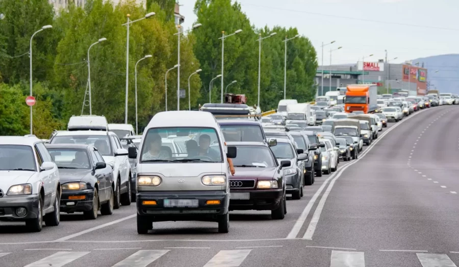 В отношении старых автомобилей принято решение в Казахстане. Размер налога на подержанные машины изменился.