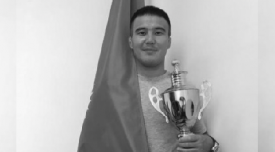 Чемпиона Казахстана по дзюдо убили в очереди за углем в Семее