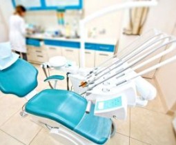 На что обратить внимание при выборе стоматологии