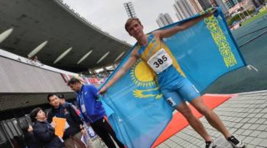 Ефим Тарасов выиграл бронзовую медаль Чемпионата Азии среди юношей