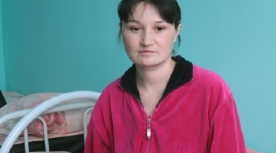 Жительнице Черемшанки, у которой начались преждевременные роды, пришлось всю ночь искать роддом, где бы её приняли