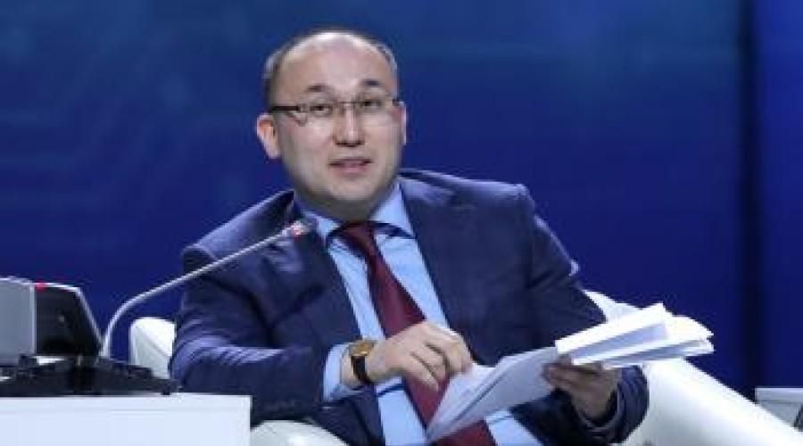 Почему Токаев не участвовал в предвыборных дебатах, рассказал министр Абаев