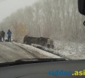На автотрассе «Усть-Каменогорск — Риддер» из-за погодных условий перевернулась маршрутка