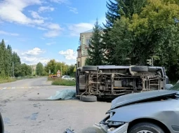 Страшное ДТП произошло сегодня днём на площади Кирова в Риддере 