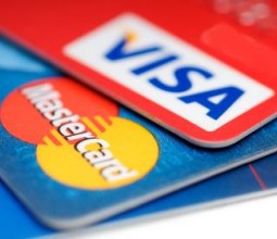 Visa и Mastercard прекращают работу в России