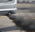Правительство рассматривает запрет использования всех подержанных автомобилей в Казахстане. За загрязнение воздуха собственники машин будут платить до 1,4 млн тенге штрафа. 