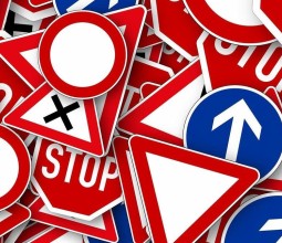 Водители и пешеходы: какие изменения планируют внести в Правила дорожного движения