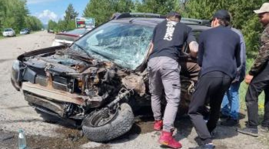 Пассажир Тойоты пострадал в лобовом столкновении на трассе Усть-Каменогорск-Риддер