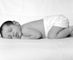 Критерии выбора подгузников для детей первого года жизни