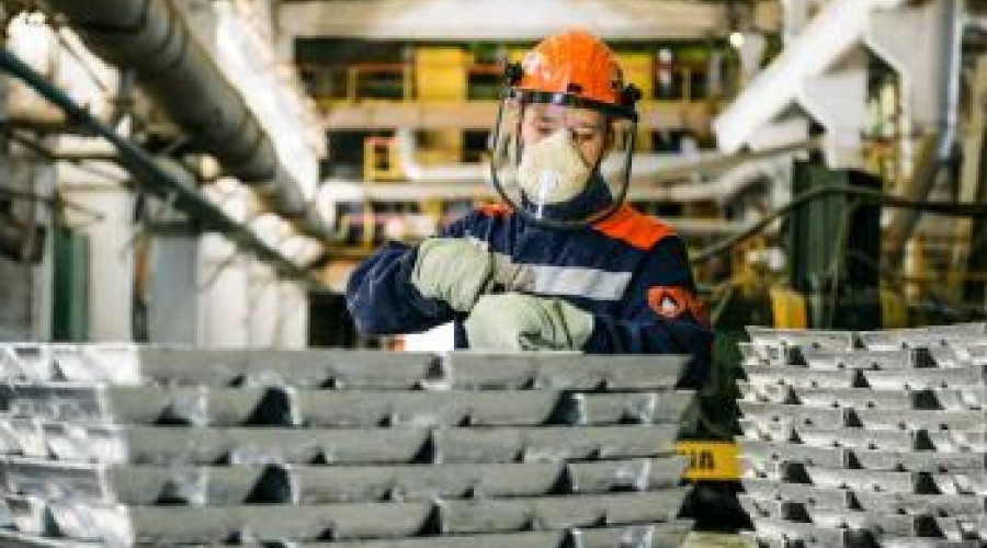 Риддерский металлургический комплекс отметил 55-летний юбилей