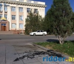 Генпрокуратура взяла на контроль расследование самосожжения в Таразе