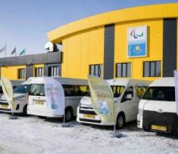 Компания «Тойота Мотор Казахстан» передала 6 микроавтобусов Hiace Национальному паралимпийскому комитету